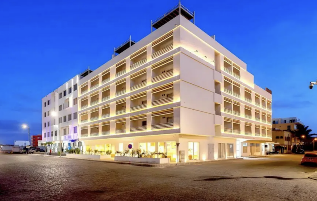Investire Condo Hotel Capoverde