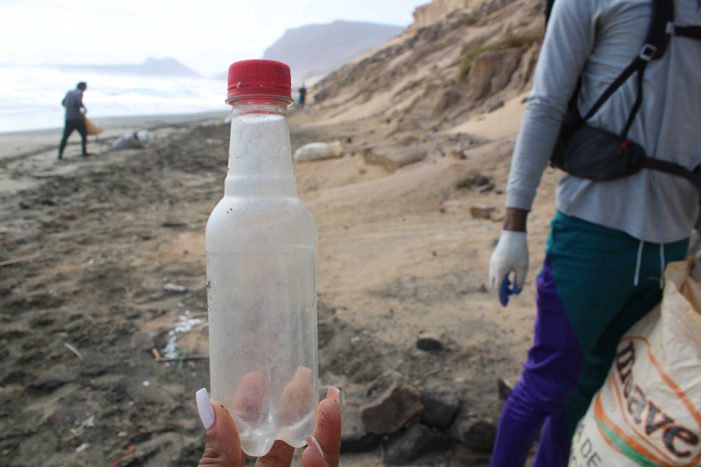 Inquinamento plastica Capo Verde