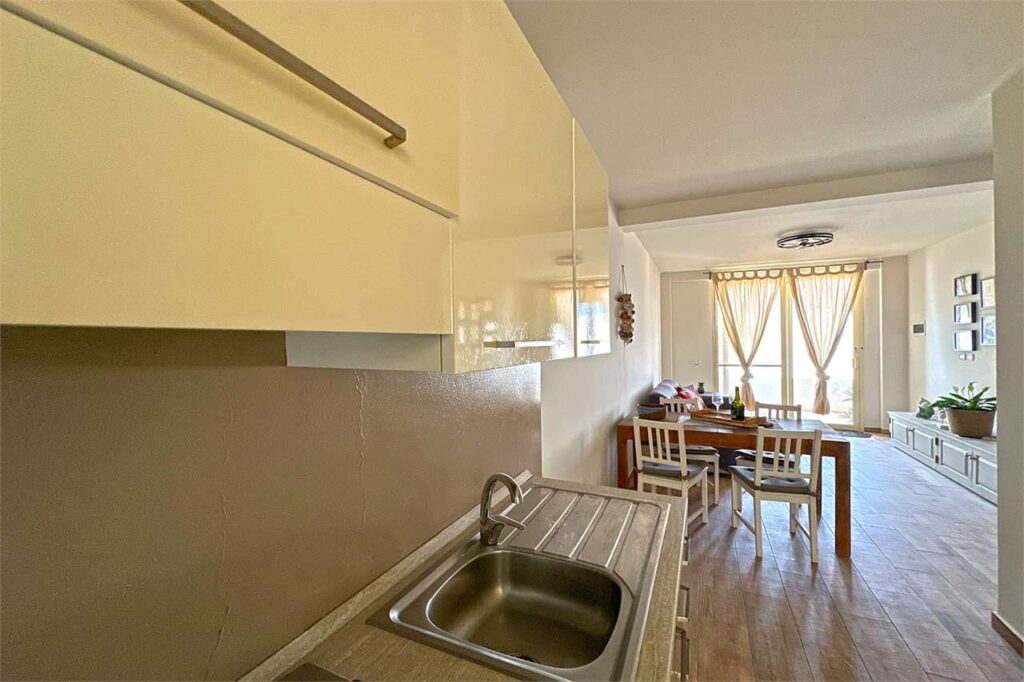 imm_imm_693-20250526192929-1280-