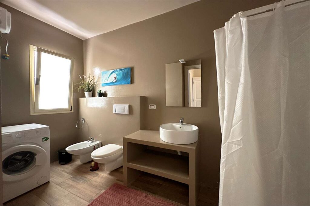 imm_imm_700-20250526193229-1280-